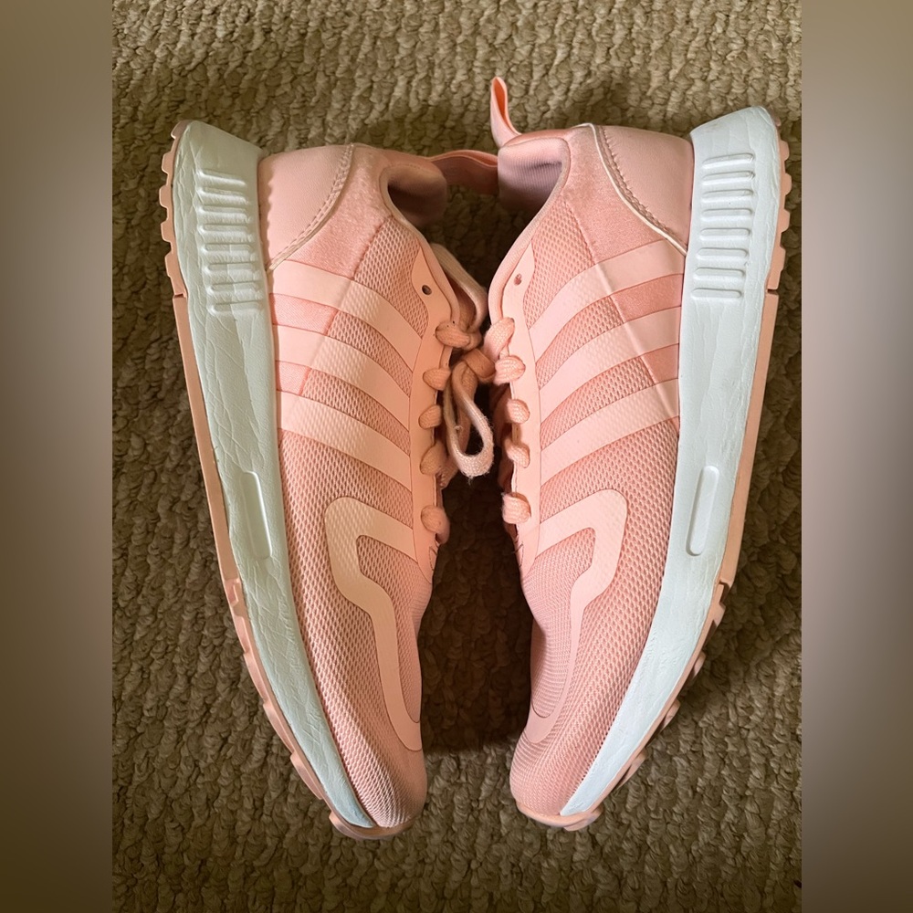 ADIDAS GIRLS PEACH/PINK SNEAKERS SZ 6